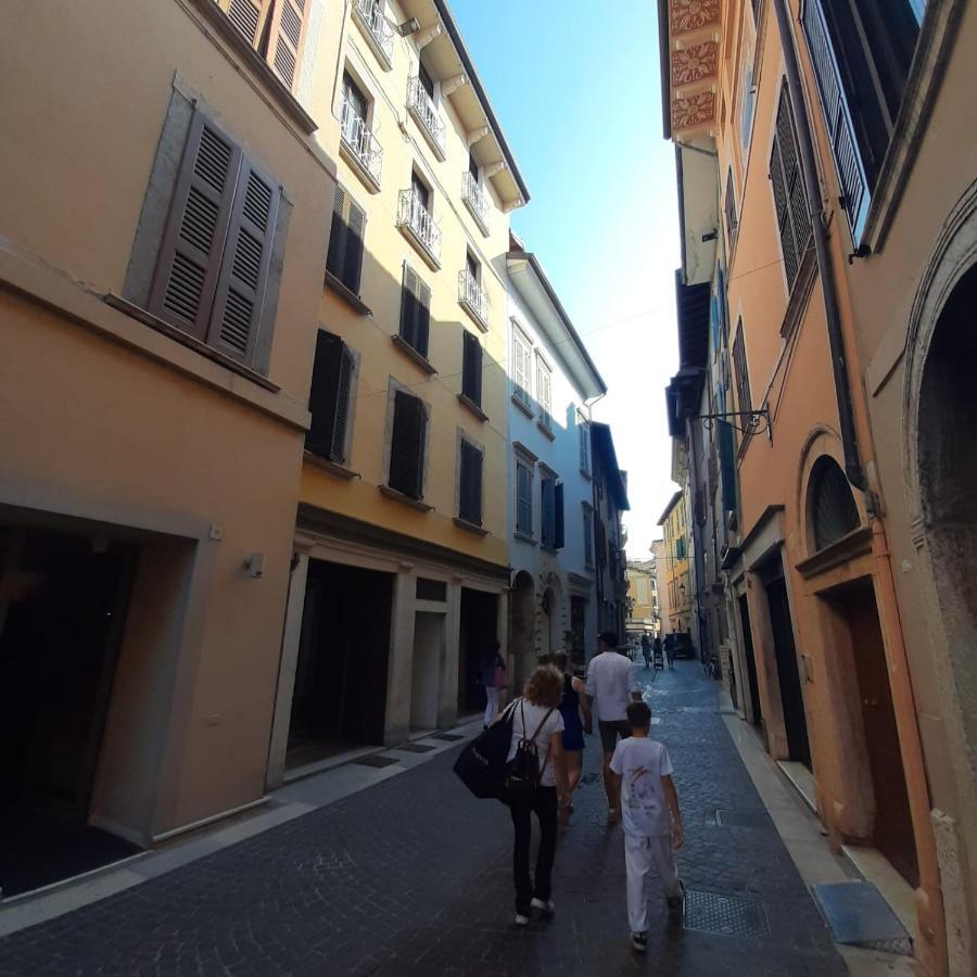 Loft Trabucco - In The Heart Of Salo City Center, Lake View, 4 Rooms Buitenkant foto