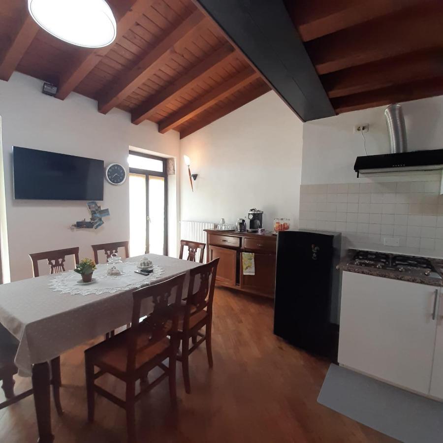 Loft Trabucco - In The Heart Of Salo City Center, Lake View, 4 Rooms Buitenkant foto